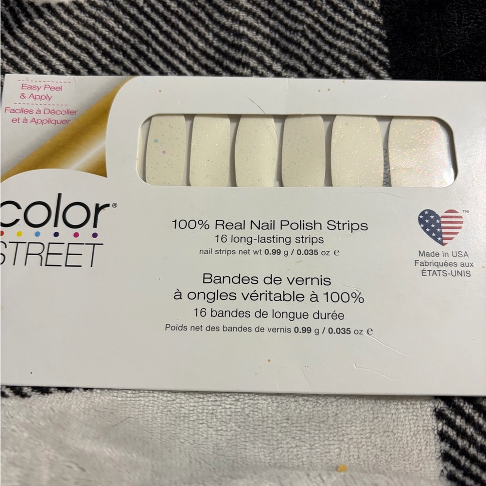 Color Street White Nail Polish Strips CHASING CLOUDS